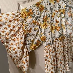 Coco + jaimeson summer top.